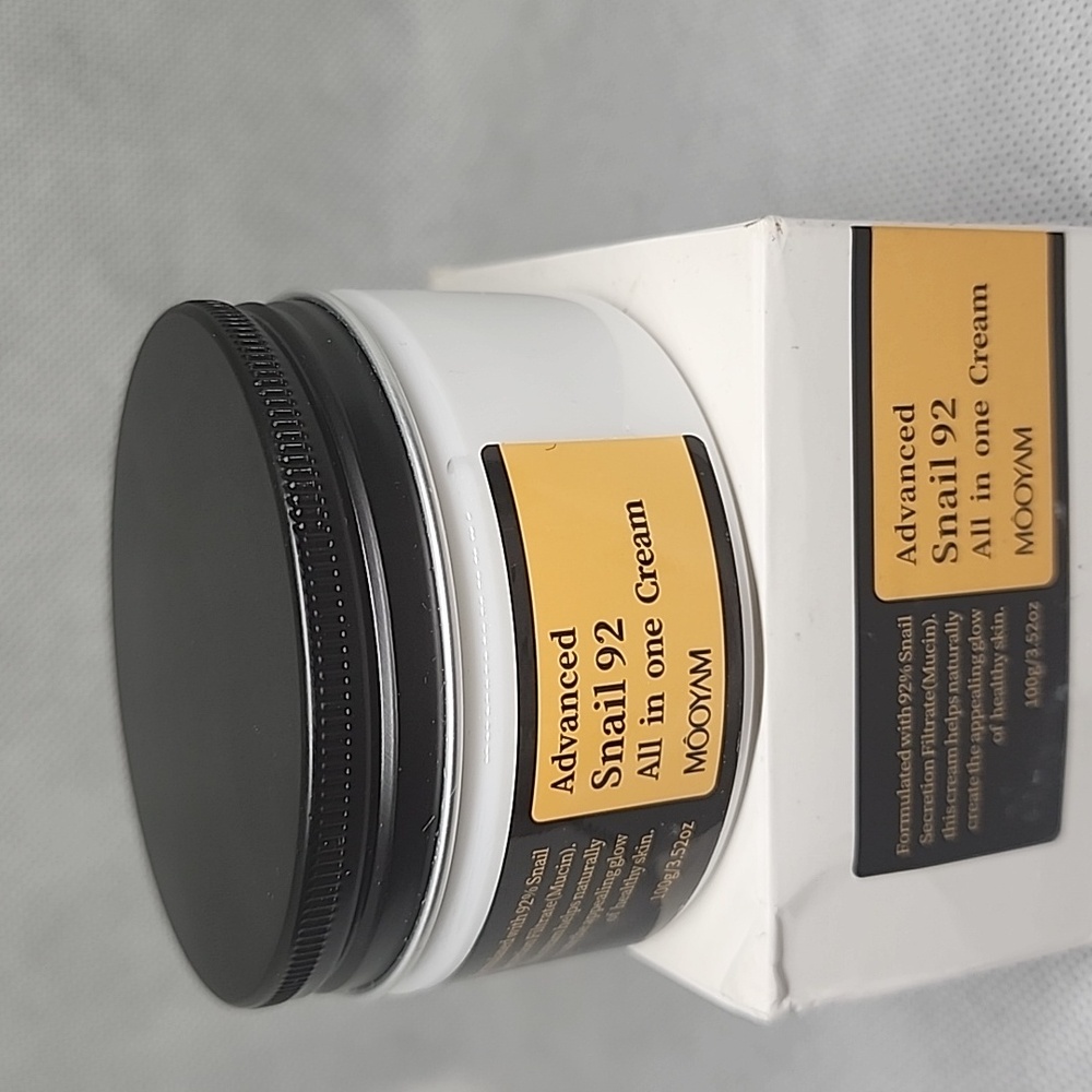 MOOYAM Advanced Snail 92 Cream